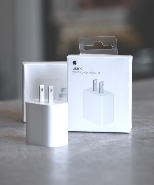 COMBO IPHONE: CUBO + CABLE LIGTHNING